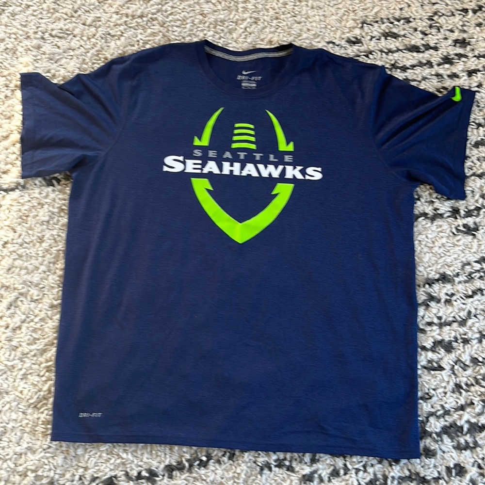 Men’s Nike XXL DRI-FIT Seattle Seahawk t-shirt